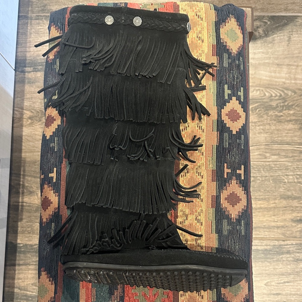 Minnetonka Black 5 layer Fringe Boots